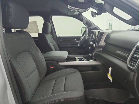 New 2026 RAM 1500 Big Horn AWD/4WD image 33