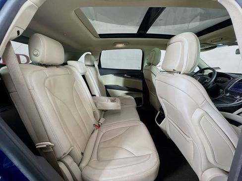 Used 2020 Lincoln Nautilus Reserve image 32