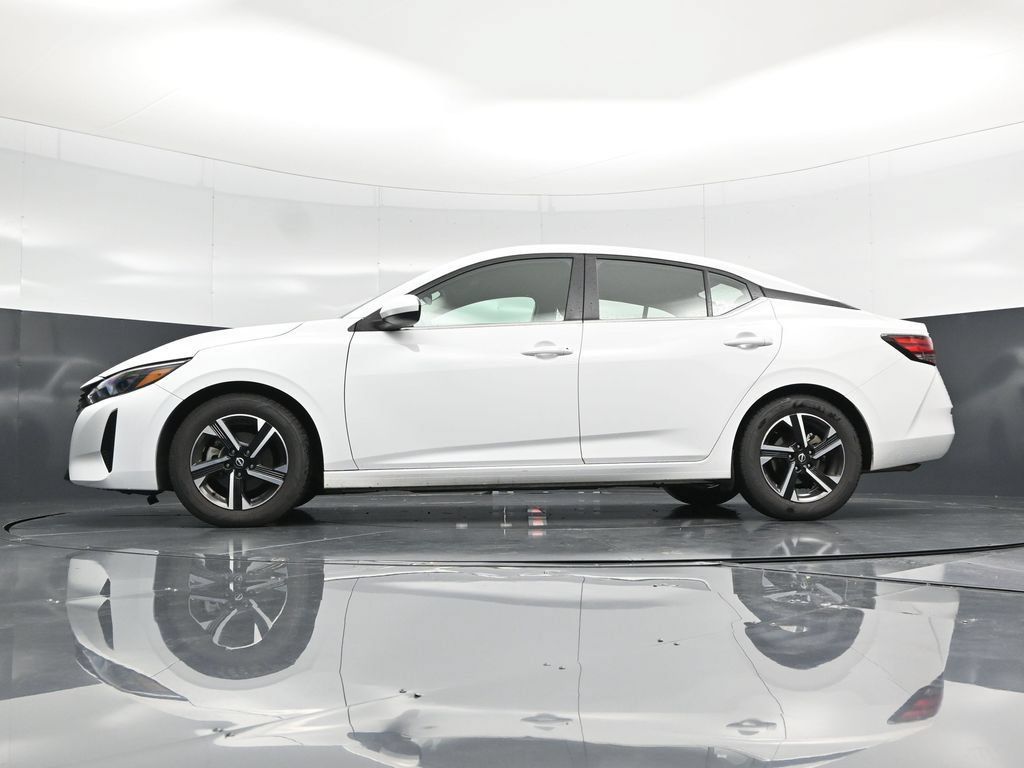 Used 2024 Nissan Sentra SV FWD image 54