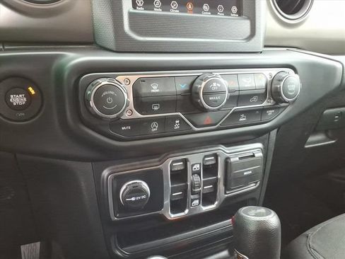 Used 2023 Jeep Wrangler Unlimited Sport AWD/4WD image 21