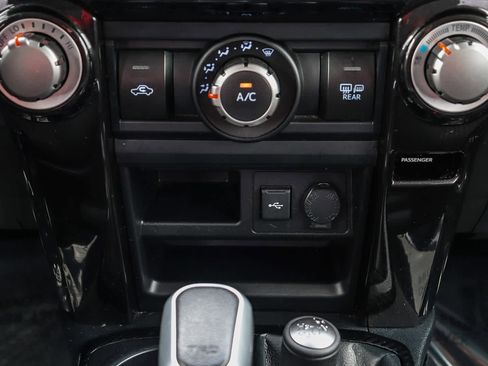 Used 2024 Toyota 4Runner TRD Off-Road image 18