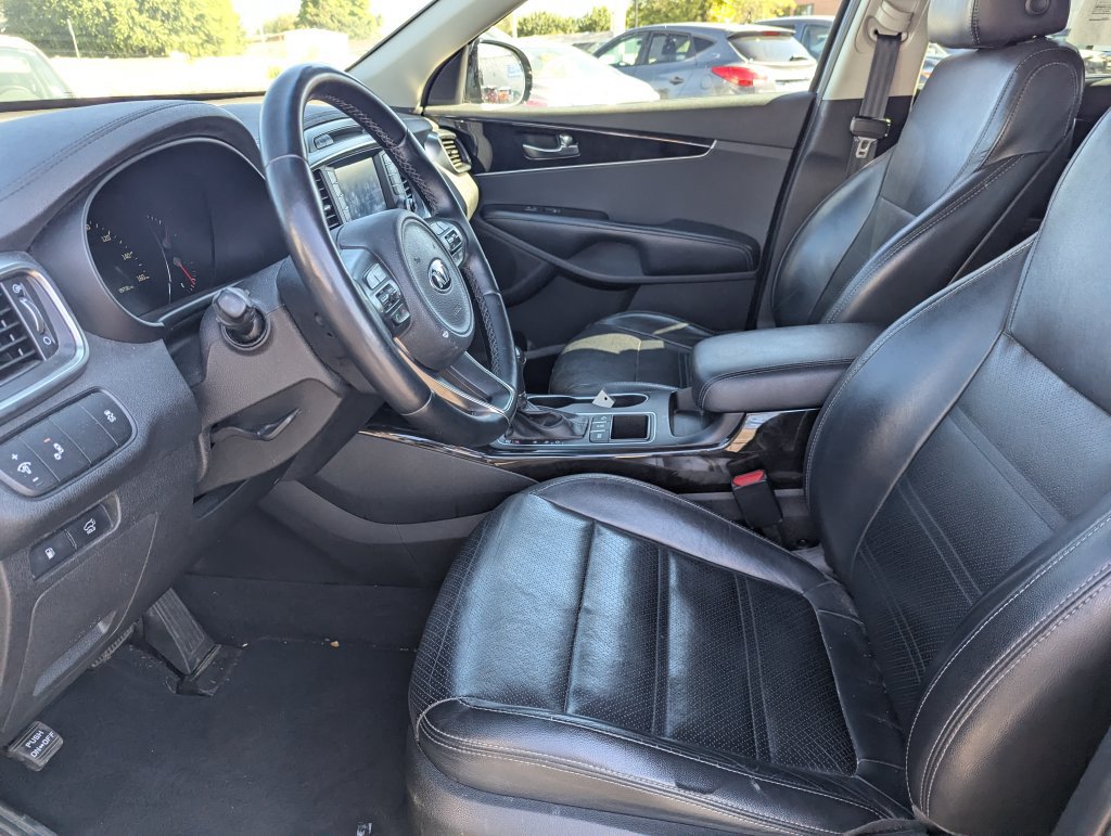 Used 2018 Kia Sorento EX AWD/4WD image 26