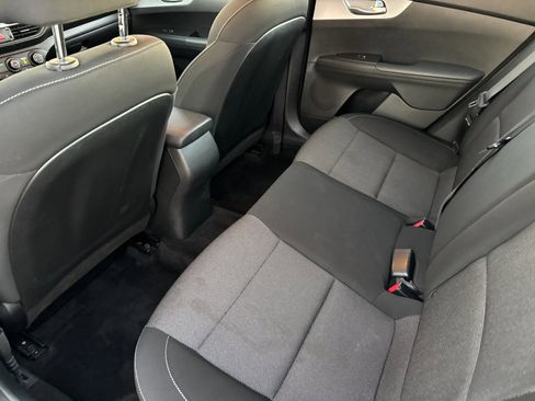 Used 2022 Kia Forte LXS image 13