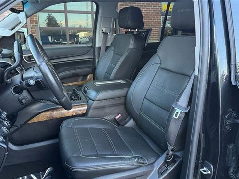 Used 2015 GMC Yukon XL Denali w/ Premium Package image 38