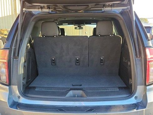 Used 2022 Chevrolet Tahoe Z71 w/ Off-Road Capability Package image 8