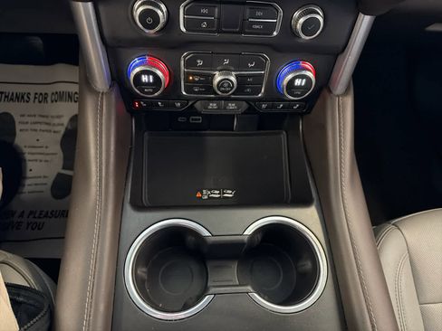 Used 2023 GMC Yukon XL SLT w/ SLT Premium Package image 54