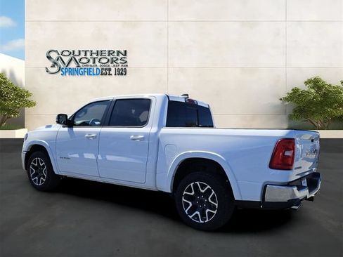 Used 2025 RAM 1500 Laramie AWD/4WD image 3