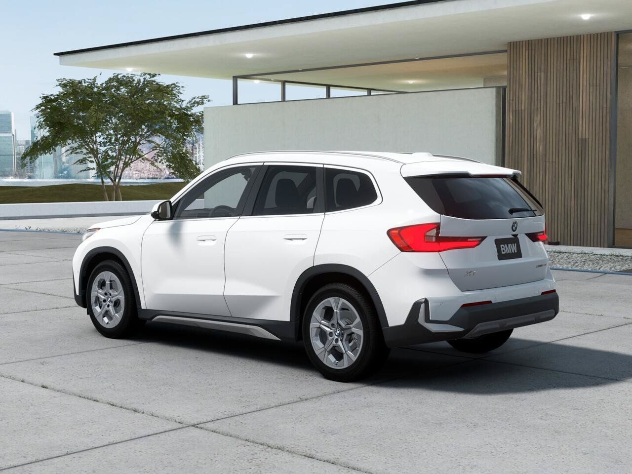Used 2027 BMW X1 xDrive28i AWD/4WD image 2
