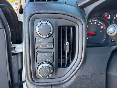 New 2026 GMC Sierra 1500 Pro w/ Graphite Edition AWD/4WD image 17