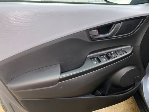 Used 2020 Hyundai Kona SEL Plus AWD/4WD image 10