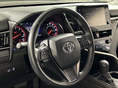 Used 2023 Toyota Camry XSE image 13