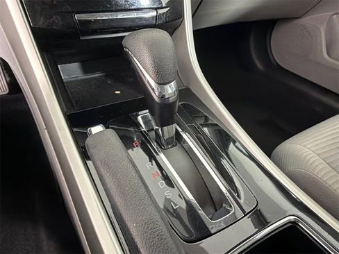 Used 2017 Honda Accord LX image 30