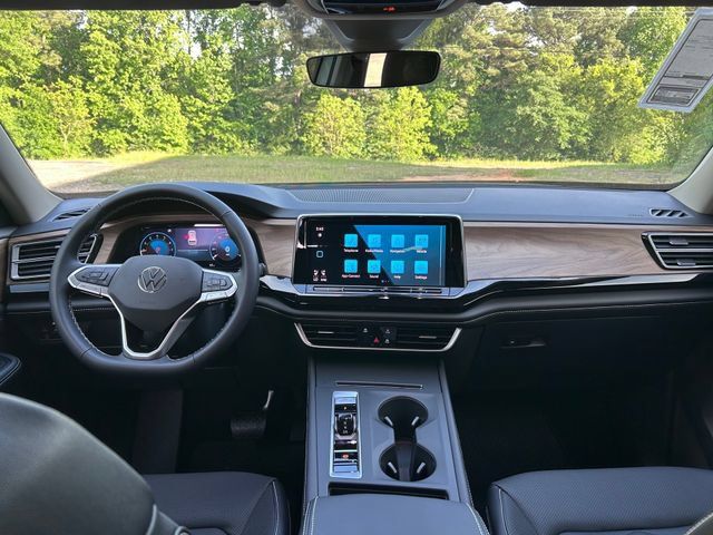 New 2026 Volkswagen Atlas SE FWD image 13
