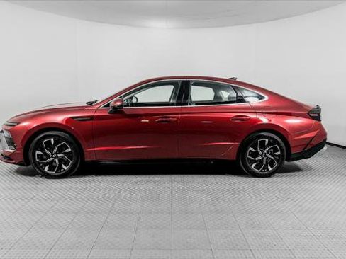 Used 2025 Hyundai Sonata SEL image 3