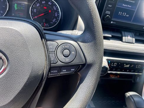 Used 2020 Toyota RAV4 XLE w/ Convenience Package FWD image 25