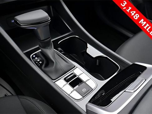 Used 2025 Hyundai Tucson SE image 23