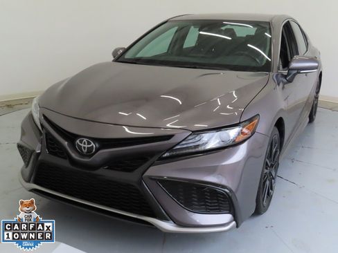 Used 2024 Toyota Camry XSE image 9