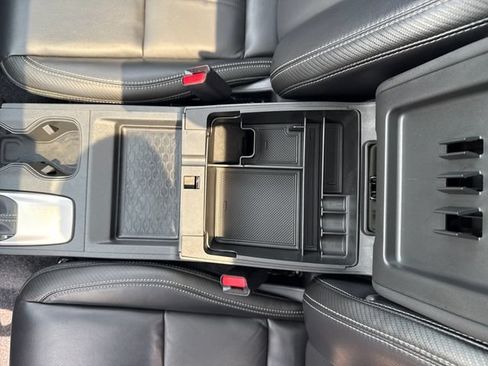 Used 2024 Nissan Frontier SL w/ Technology Package AWD/4WD image 26