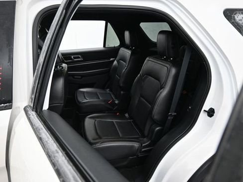 Used 2018 Ford Explorer Limited w/ Class II Trailer Tow Package image 25