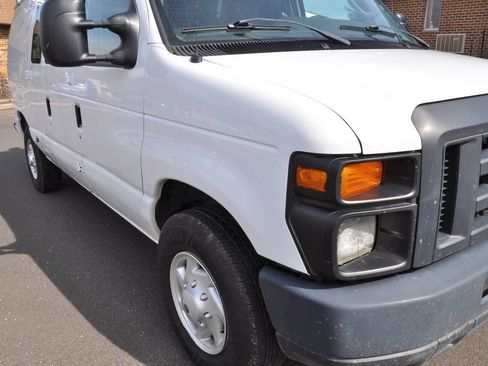 Used 2013 Ford E-250 and Econoline 250 RWD image 8