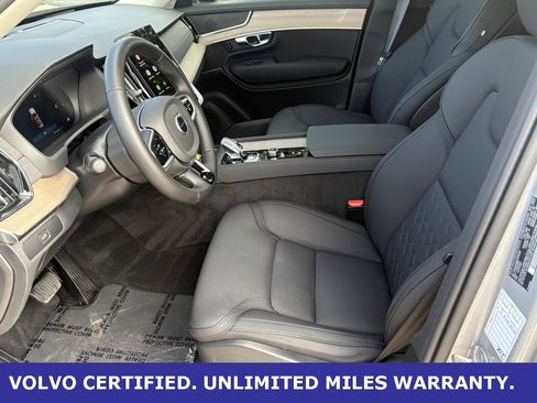 Certified 2025 Volvo XC90 B6 Plus image 27