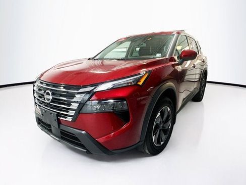 Certified 2025 Nissan Rogue SV image 1