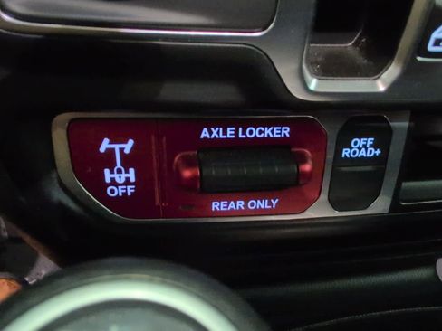 Used 2023 Jeep Gladiator Mojave w/ Trailer Tow Package image 18