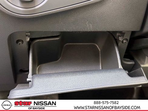 Used 2021 Volkswagen Tiguan S image 17