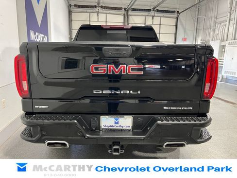Used 2022 GMC Sierra 1500 Denali w/ Denali Premium Package AWD/4WD image 6