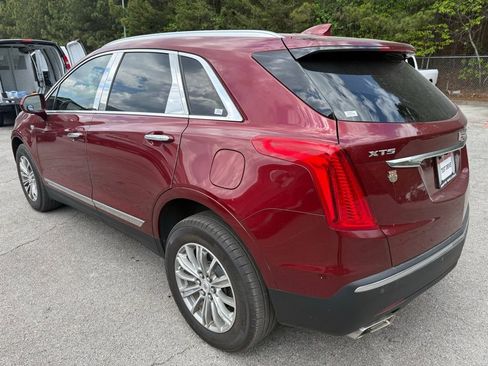Used 2018 Cadillac XT5 Luxury w/ Driver Awareness Package FWD image 5