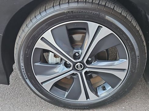 Used 2022 Nissan Leaf SV image 30