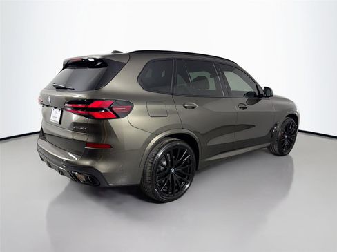 New 2026 BMW X5 xDrive40i w/ M Sport Package AWD/4WD image 5