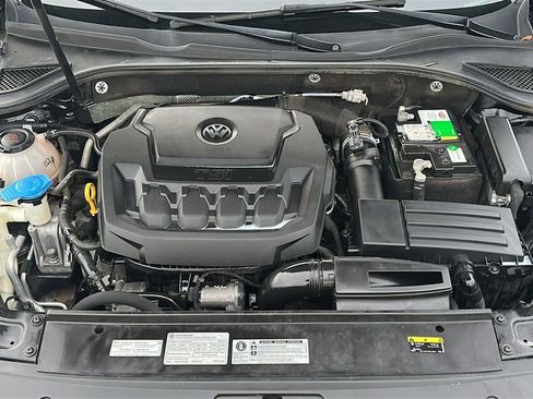 Used 2018 Volkswagen Passat 2.0T SE image 3