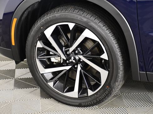 Used 2025 Mitsubishi Outlander SE AWD/4WD image 52