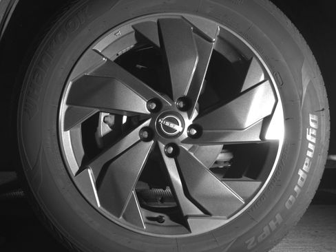 Used 2025 Nissan Rogue SV image 12