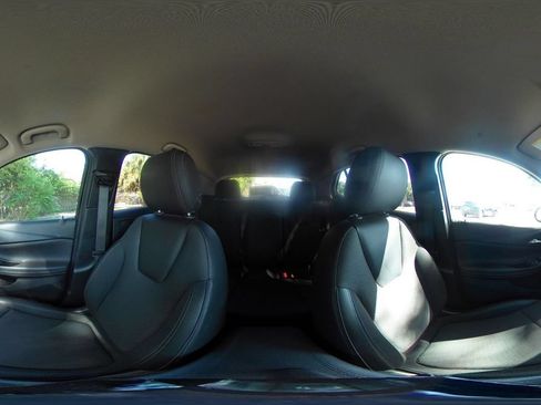Used 2025 Buick Encore GX Preferred FWD image 43