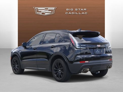 Used 2023 Cadillac XT4 Sport FWD image 3