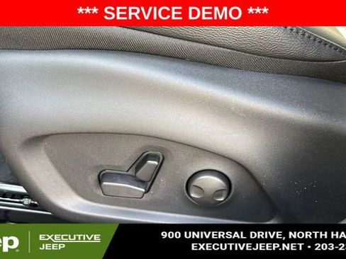 New 2025 Jeep Compass Limited w/ Sun & Sound Group image 11