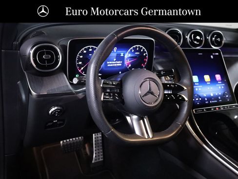 Used 2026 Mercedes-Benz GLC 300 4MATIC image 37