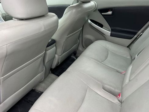 Used 2010 Toyota Prius Five image 4