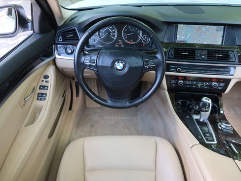 Used 2011 BMW 528i Sedan RWD image 14
