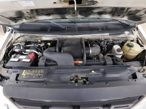 Used 2014 Ford E-250 and Econoline 250 w/ Power Group image 16