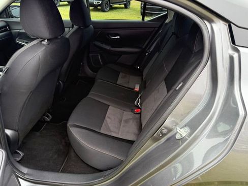 Used 2021 Nissan Sentra SR image 17