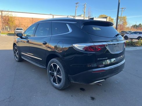 Used 2024 Buick Enclave Essence w/ LPO, Touring Package image 7