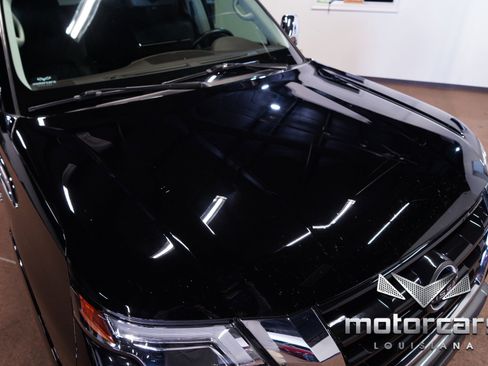 Used 2021 Nissan Armada Platinum w/ Captain's Chairs Package image 11