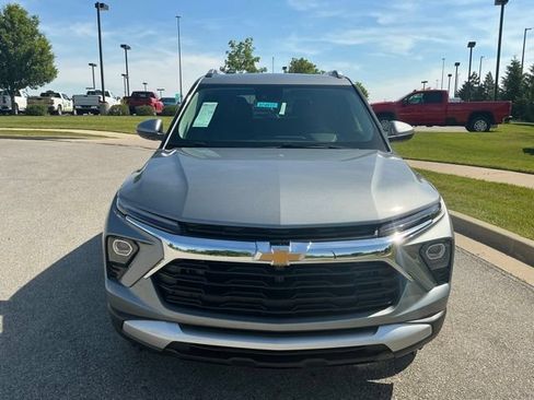 New 2026 Chevrolet TrailBlazer LT w/ Convenience Package AWD/4WD image 9