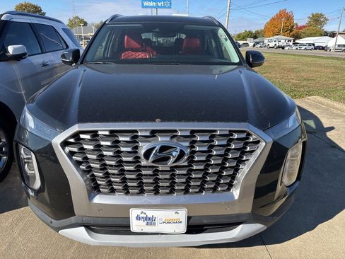 Used 2022 Hyundai Palisade SEL w/ Convenience Package image 2