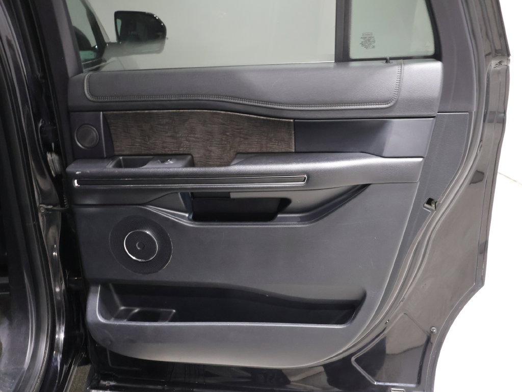 Used 2020 Ford Expedition Max Limited AWD/4WD image 28