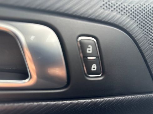 Used 2024 Ford Mustang Premium image 28