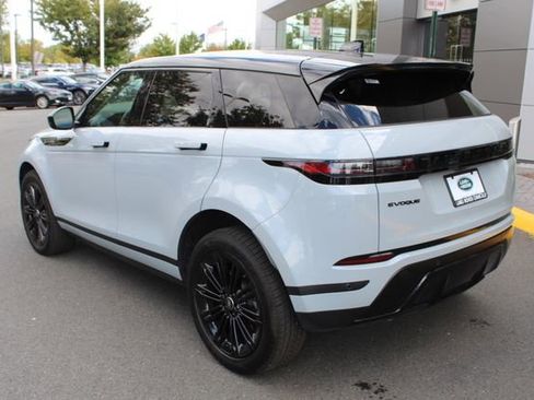 Used 2025 Land Rover Range Rover Evoque S image 11